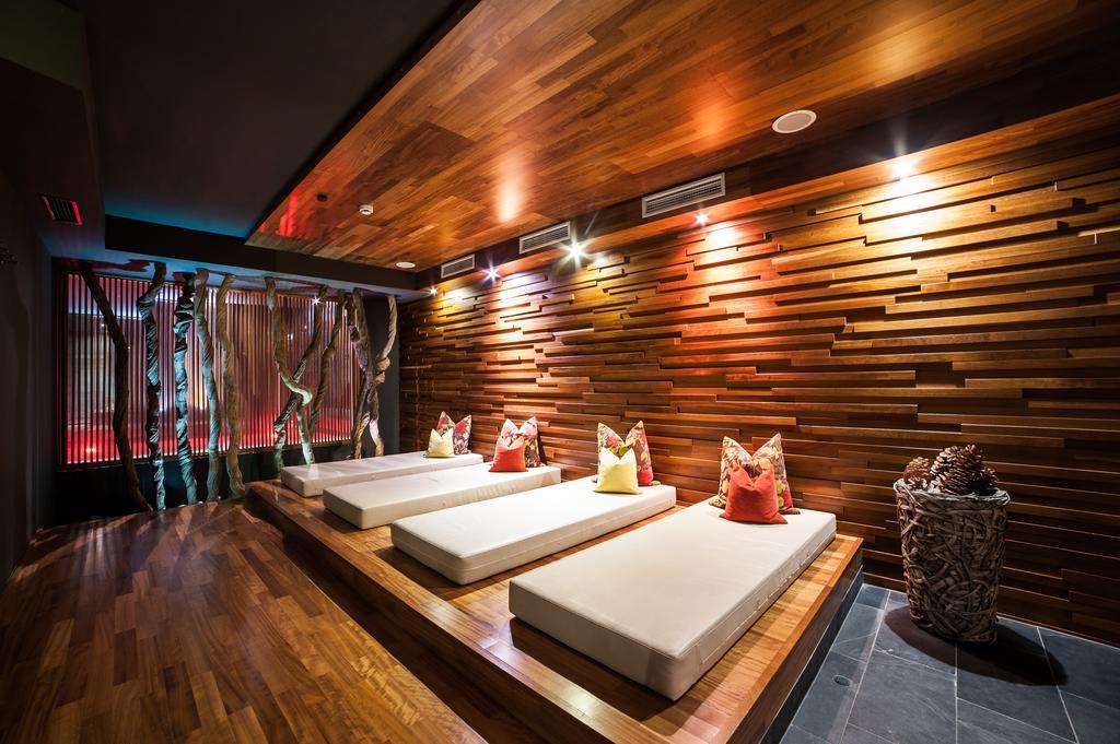 Living Max Hotel Цел ам Зее Екстериор снимка
