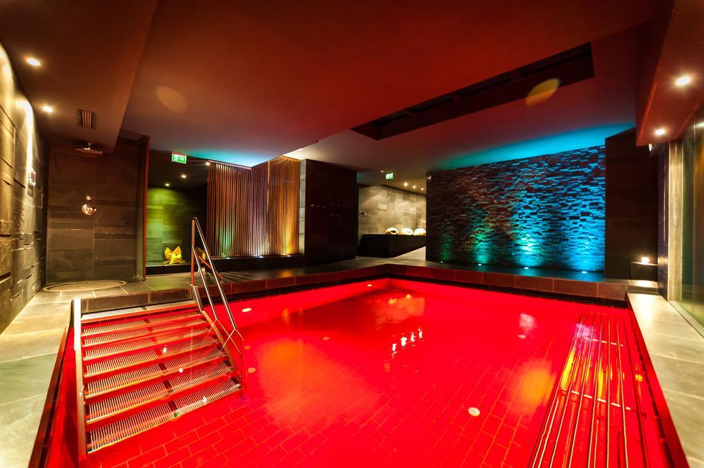 Living Max Hotel Цел ам Зее Екстериор снимка